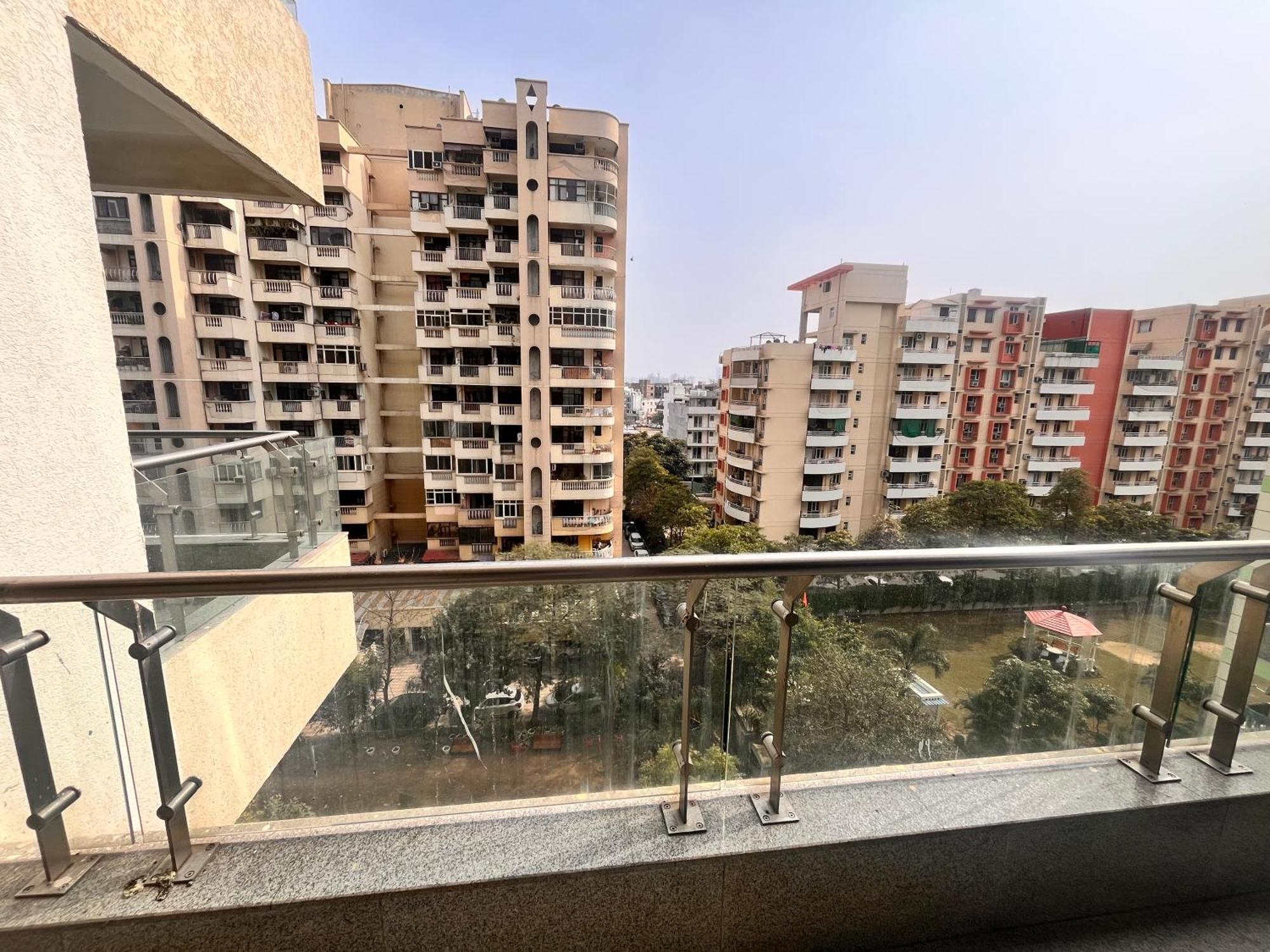 Gazebo Inn & Suites Medanta Гургаон Экстерьер фото
