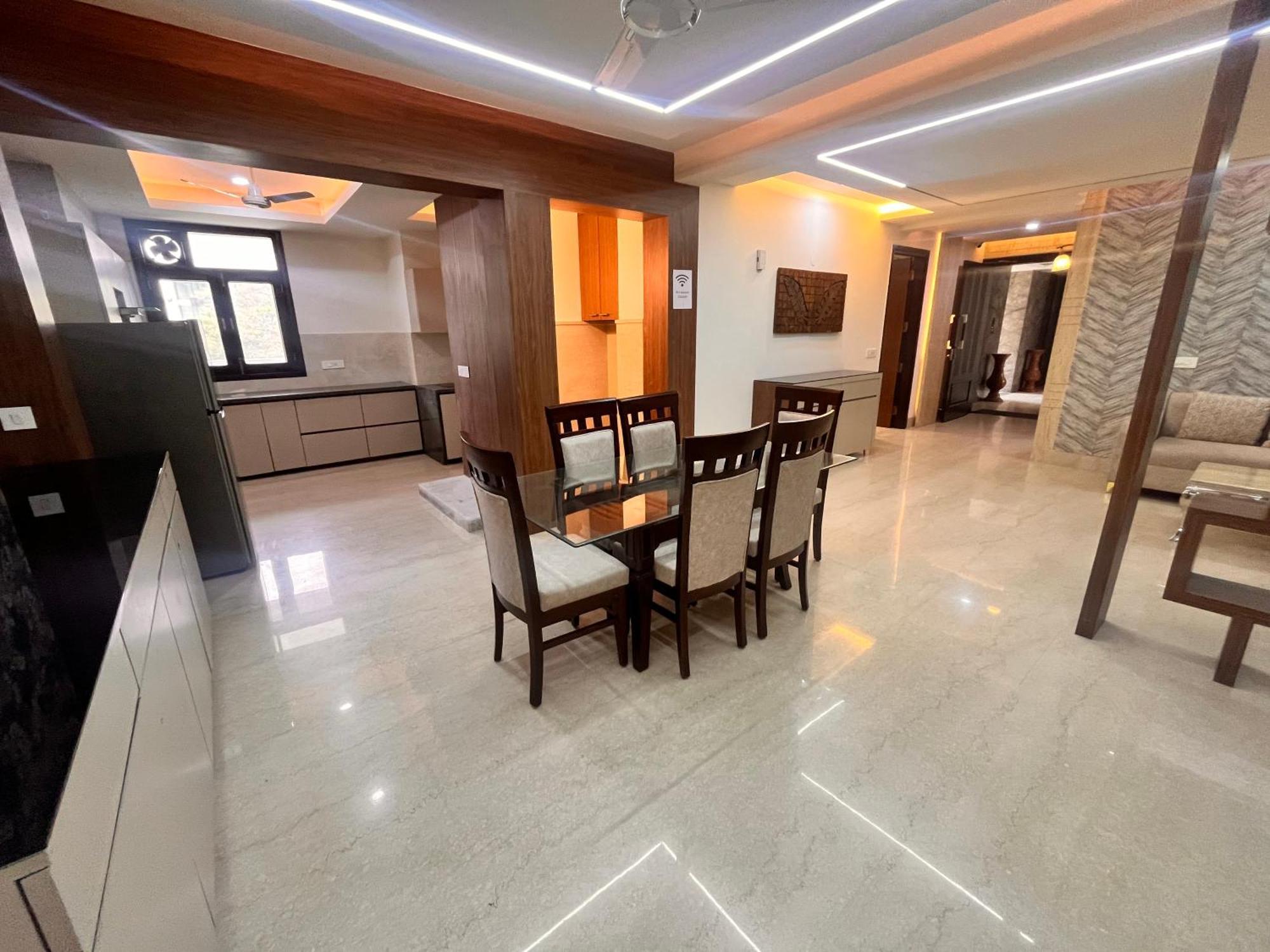 Gazebo Inn & Suites Medanta Гургаон Экстерьер фото
