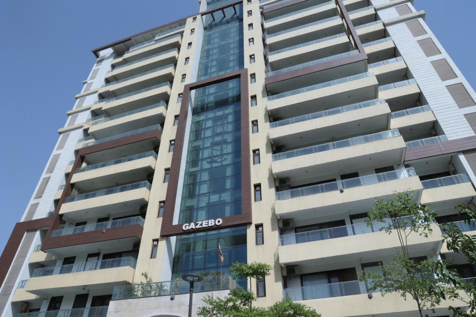 Gazebo Inn & Suites Medanta Гургаон Экстерьер фото