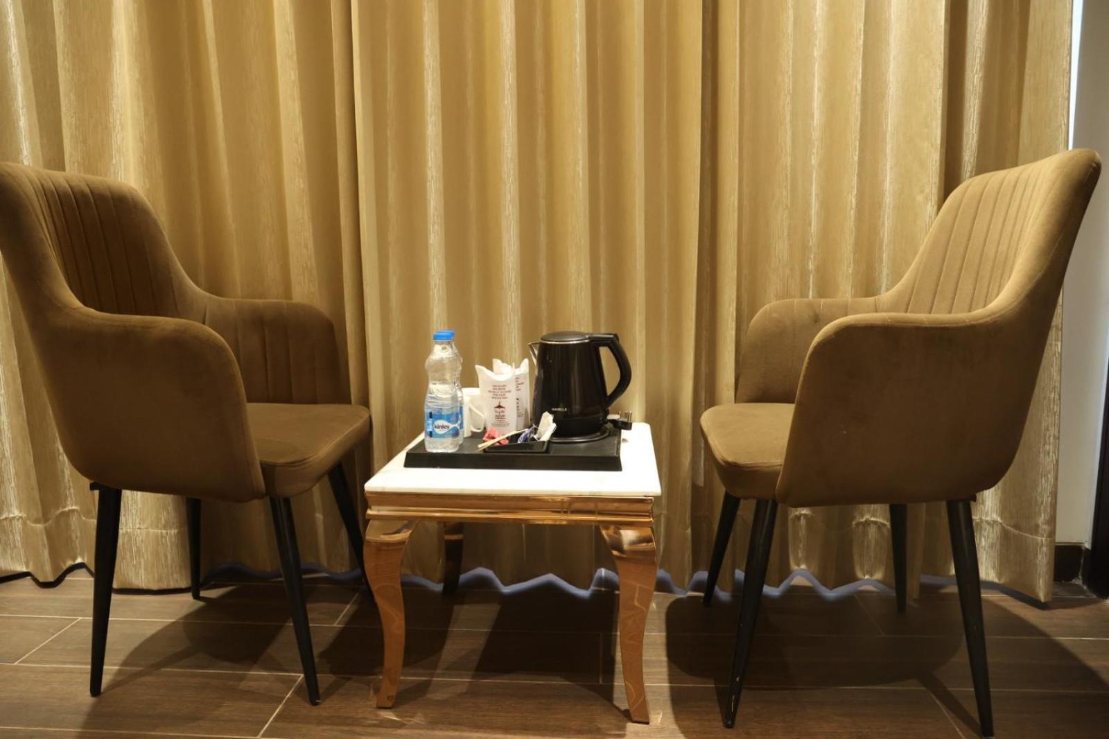 Gazebo Inn & Suites Medanta Гургаон Экстерьер фото
